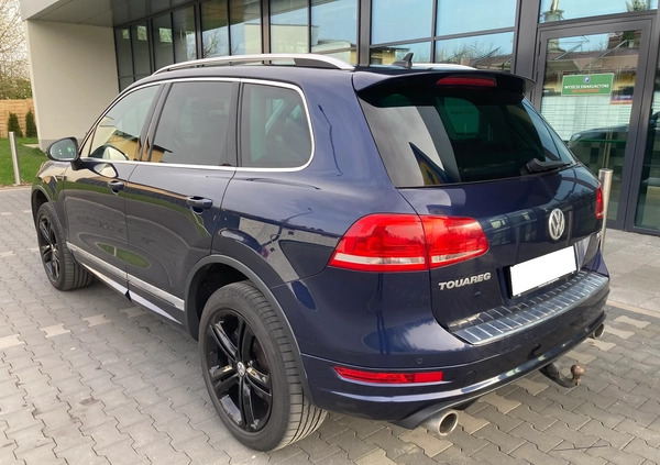 Volkswagen Touareg cena 96990 przebieg: 148700, rok produkcji 2013 z Skawina małe 92